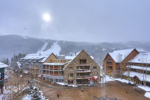 Condo, 2 Bedrooms | Exterior