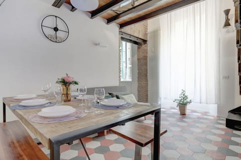 Deluxe Apartment | Living area | Smart TV, Netflix, streaming services