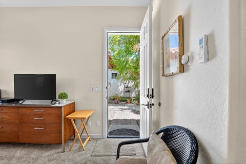 Indoors, Furniture, Living Room, Screen, TV