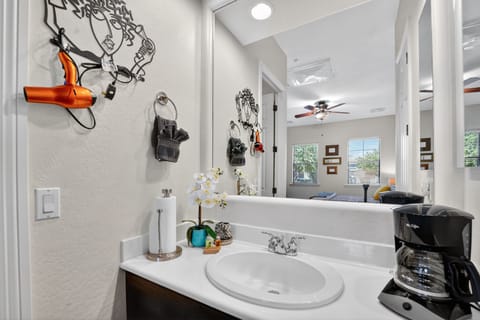 Sink, Appliance, Blow Dryer, Indoors, Ceiling Fan