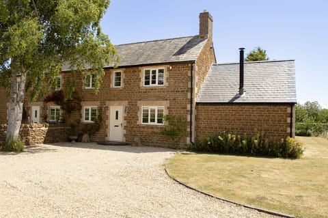 2 Manor Farm Cottage - StayCotswold