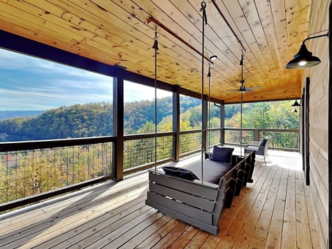 Studio (3 Bedrooms) | Property amenity