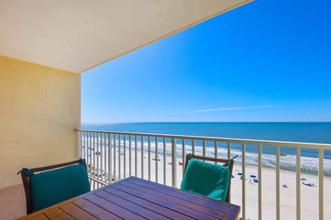 Condo, 1 Bedroom | Property grounds