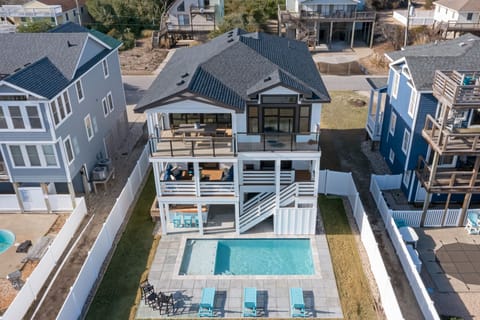 KH3521: Bourbon Beach House | Back Exterior