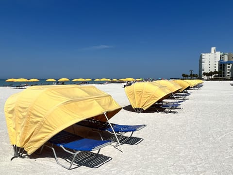 cabanas to rent on the beach!! less than 1min walk