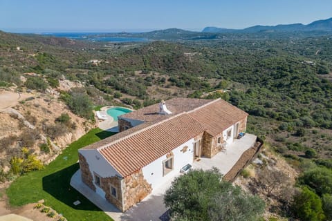 Building Exterior, Scenic View