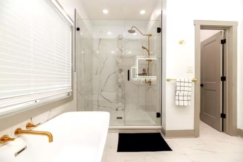 2nd Master Walk In Shower