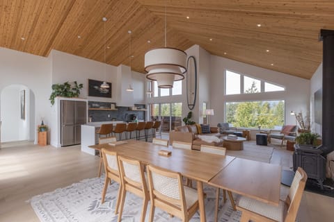 Living & Dining Area: Bright, airy space with stunning views and stylish decor for unforgettable gatherings!