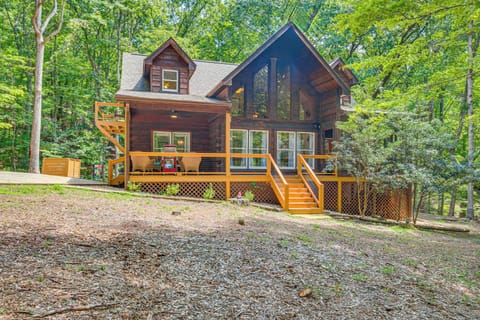 Jasper Vacation Rental | 3BR | 2BA | 1,680 Sq Ft | Stairs Required