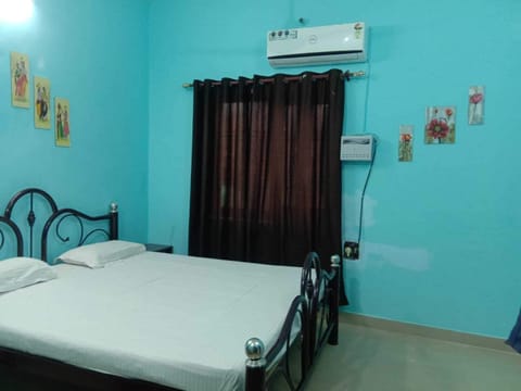 Room, 5 Bedrooms, Smoking, Terrace | 5 bedrooms