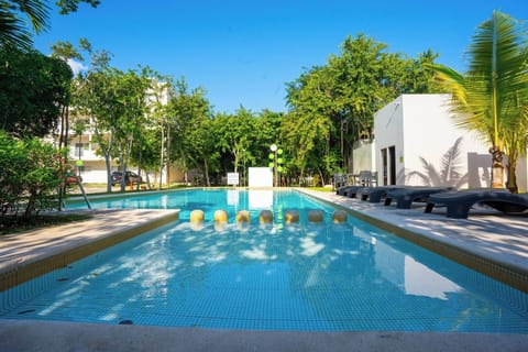Apartment, 3 Bedrooms, Accessible, Smoking | Pool | Outdoor pool