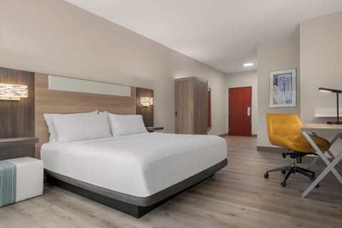 Standard Room, 1 King Bed, Mobility Accessible | Premium bedding, desk, laptop workspace, blackout drapes