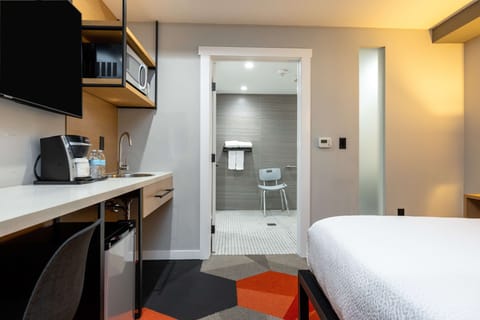 Egyptian cotton sheets, premium bedding, desk, laptop workspace