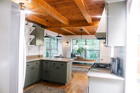 Fully stocked kitchen