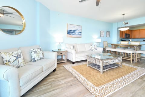 The Palms of Destin 21112 - Living Area