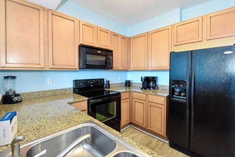 The Palms of Destin 21112 - Kitchen