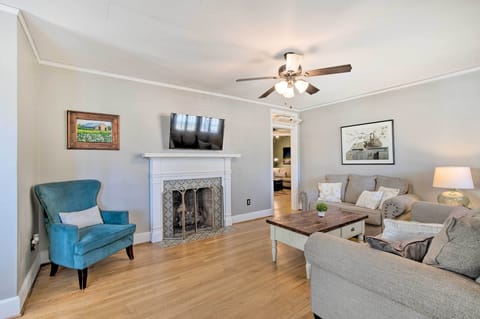 Columbia Vacation Rental | 2BR | 1BA | 2 Steps to Access | 1,188 Sq Ft