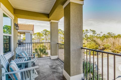 3rd story Balcony overlooking neighborhood