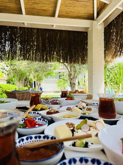 Free daily local cuisine breakfast