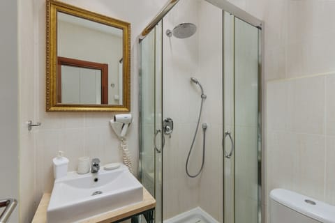 Standard Double Room with Sea View | Free WiFi, bed sheets, wheelchair access