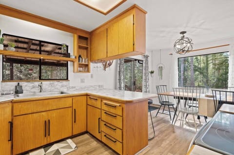 Open concept dining and kitchen