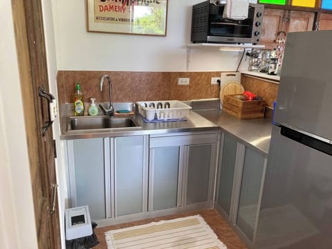 Western kitchen with hot water