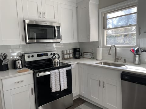 Brand new kitchen with all the essentials 