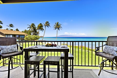 Postcard setting...perfect place sit and relax, enjoy the sounds of the ocean!