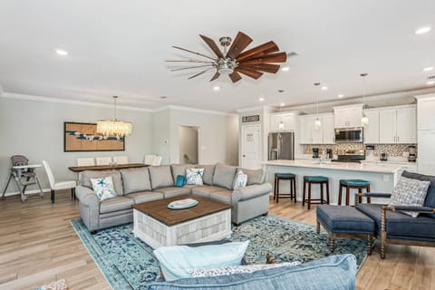 Open concept Living Room, Dining Room and Kitchen. Sofa sleeper provides extra sleeping space.