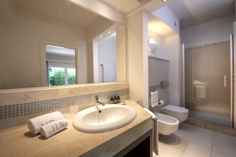 Free toiletries, hair dryer, bidet, towels