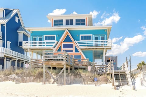 Barefoot Shack Oceanfront Exterior