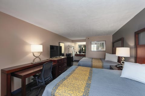 Desk, iron/ironing board, free WiFi, bed sheets