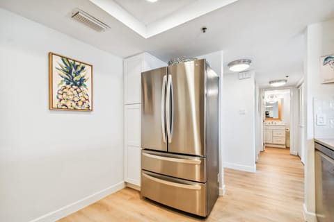 Filtered water dispenser inside of the refrigerator and ice maker in freezer!