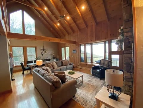 Bring the family and relax in this cozy family room with stunning mountain views