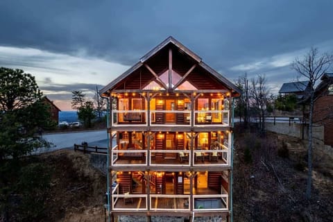 Welcome to Mountain Daze - your mountain luxury escape!