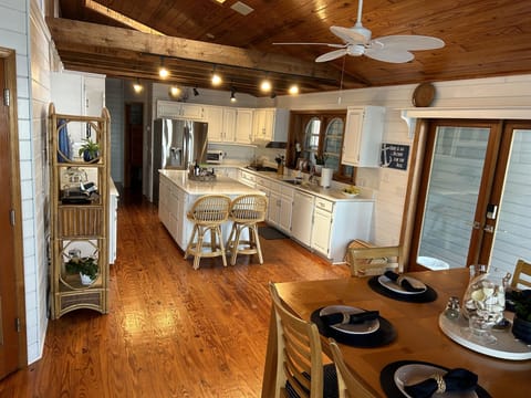 Great room open to the kitchen
