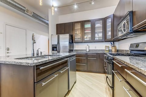Living Room / Dining Room / Fully stocked kitchen