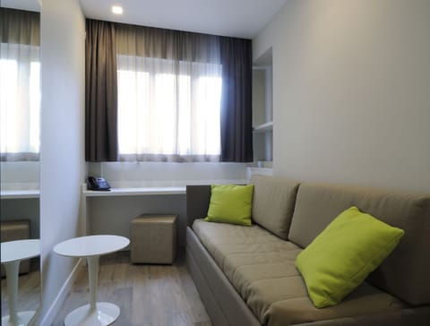 Junior Suite | Desk, free WiFi, bed sheets