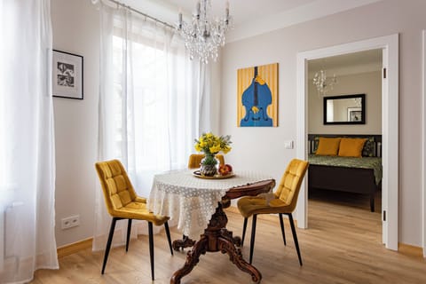 Vintage Apartments Harmony