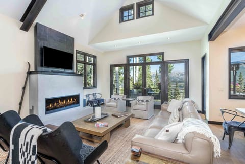 Living Room - Summer