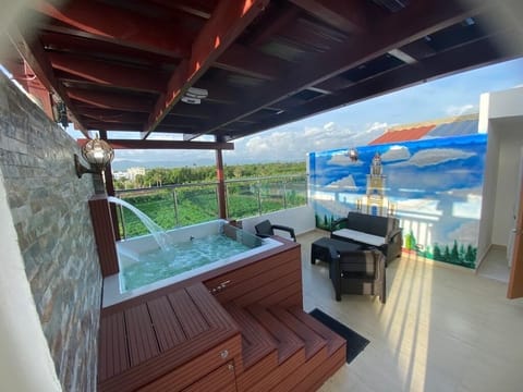 Outdoor spa tub