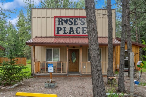 Rose's Place of Fort Williamson