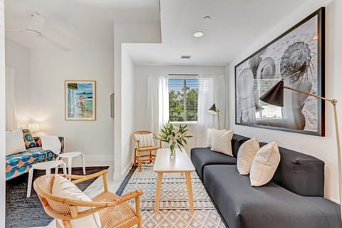 Ample sized unit, perfect for family gatherings