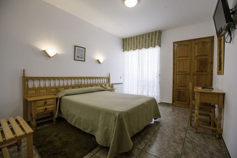 In-room safe, desk, cribs/infant beds, free WiFi