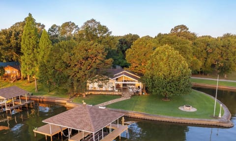 We'd love to host you, and show you why Triple H Retreat is a guest favorite!!