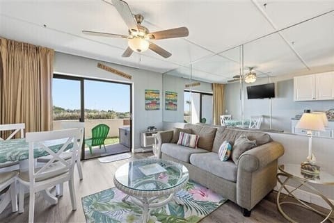 Condo 128