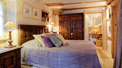 Bedroom, 18th century wardrobe, en suite bathroom.