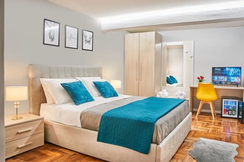 Comfort Triple Room | Frette Italian sheets, premium bedding, down comforters, pillowtop beds