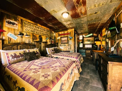 Standard Room | Individually decorated, free WiFi, bed sheets