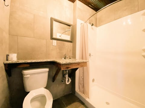 Shower, free toiletries, towels, soap